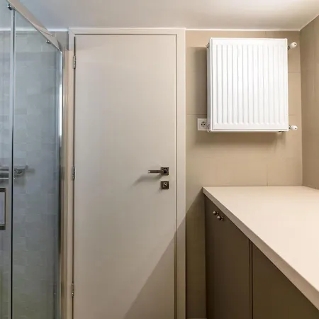 Charismatic 2Br Apartment In Hilton By Upstreet Athen Exterior foto